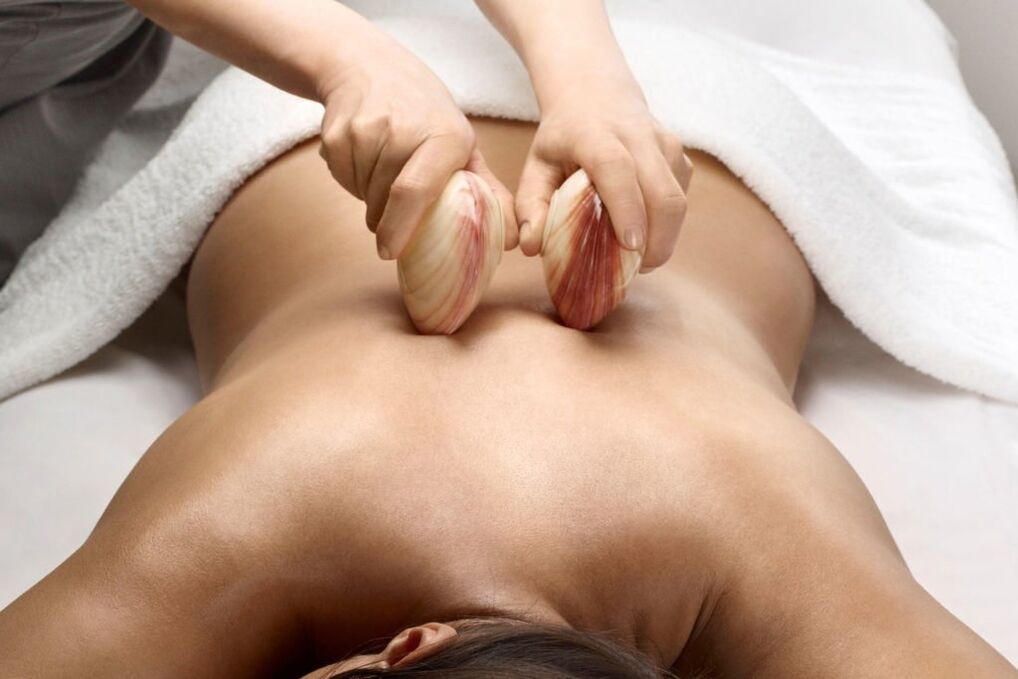 Osteoxondrozda ağrıları aradan qaldırmaq üçün bir üsul masajdır